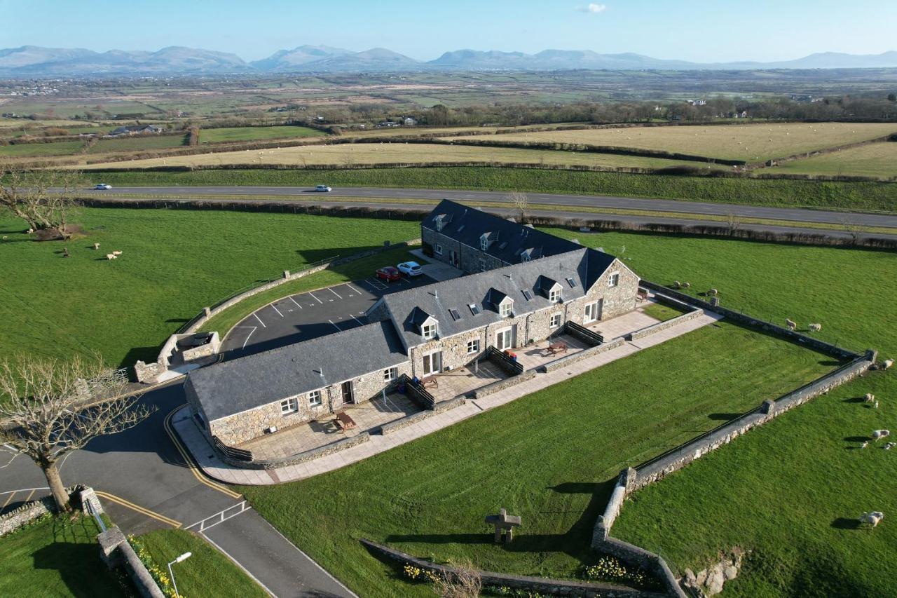 Drosgl Llangefni Exterior foto